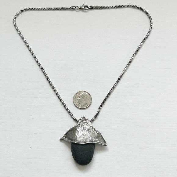 Stunning Volcanic Beach Stone Sterling Silver Necklace - Picture 5 of 6